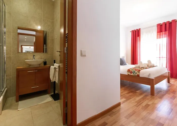 Solange' Place Назаре